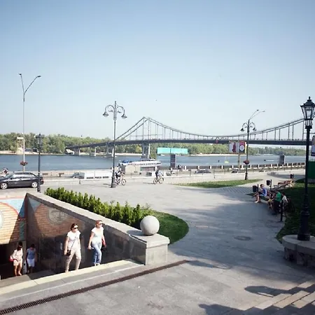 Podil Apart Near Poschtova Square History Center Kyiv Exterior photo