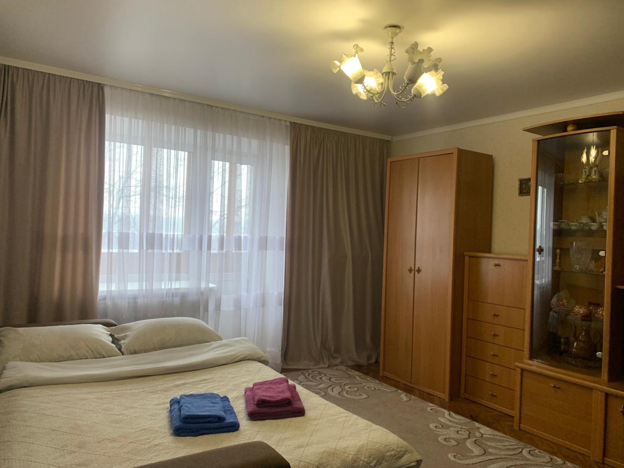 Podil Near Poschtova Square History Center Apartment
