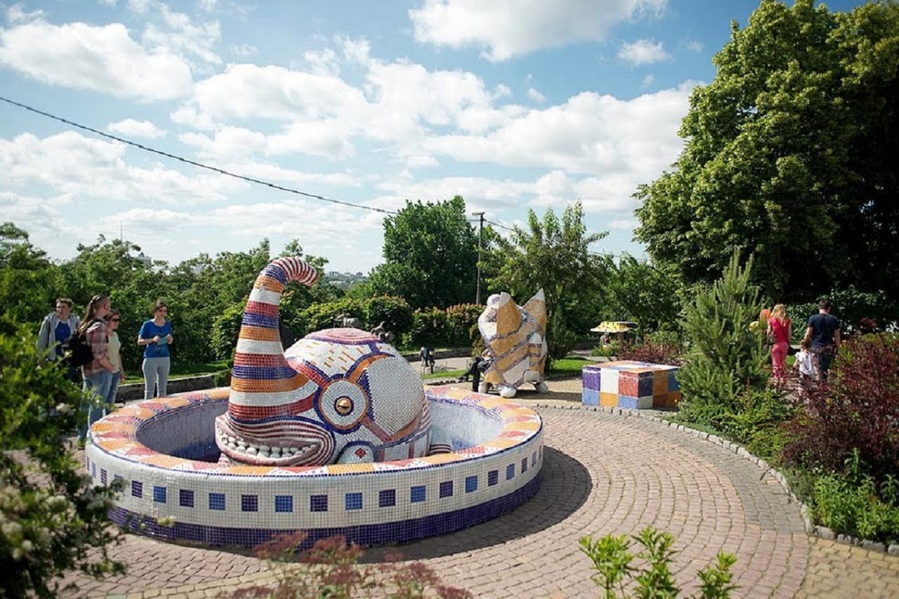 Apartment Podil Near Poschtova Square History Center