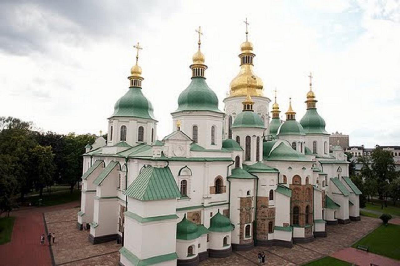 Podil Near Poschtova Square History Center Apartment Kyiv