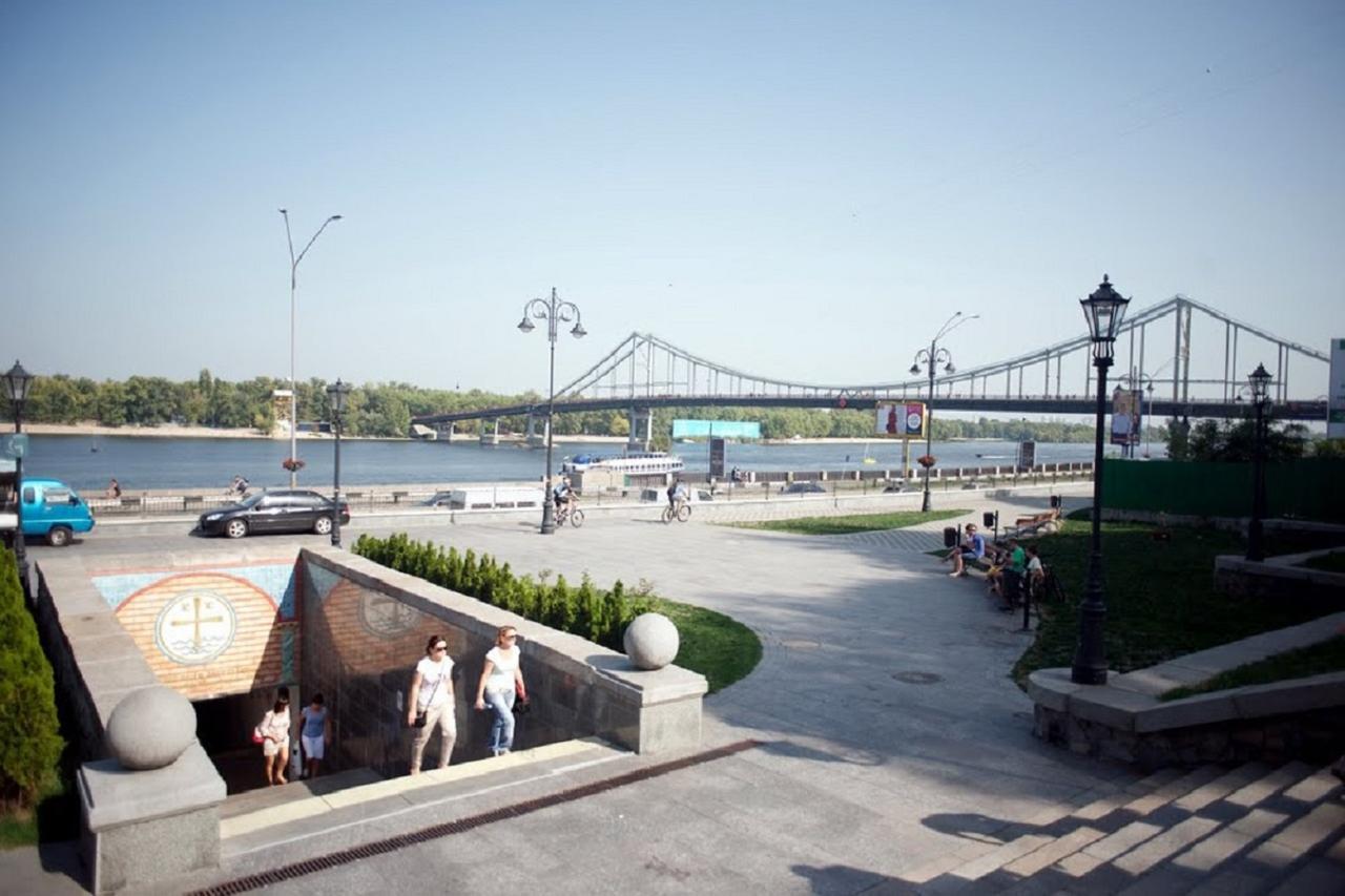 Podil Near Poschtova Square History Center Apartment Kyiv