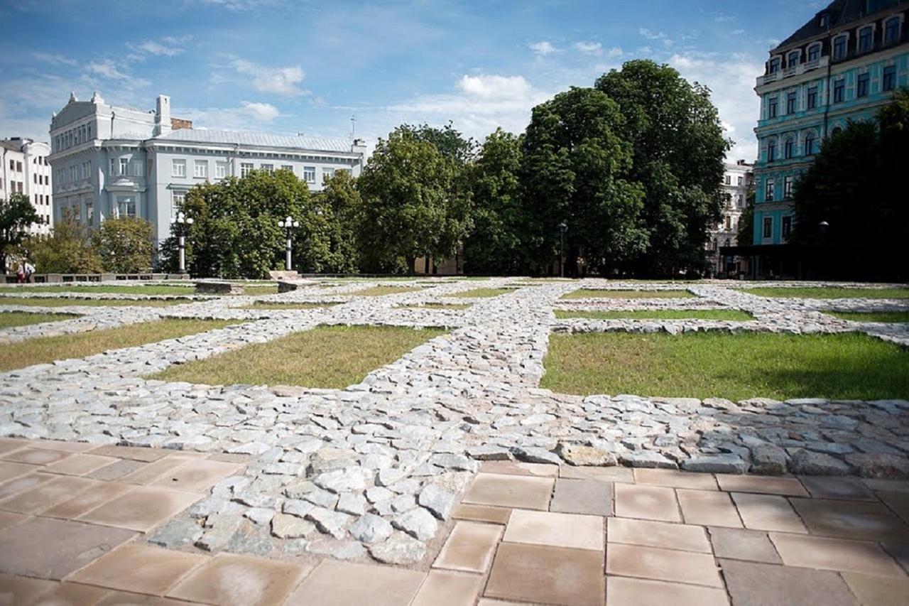 Apartment Podil Near Poschtova Square History Center