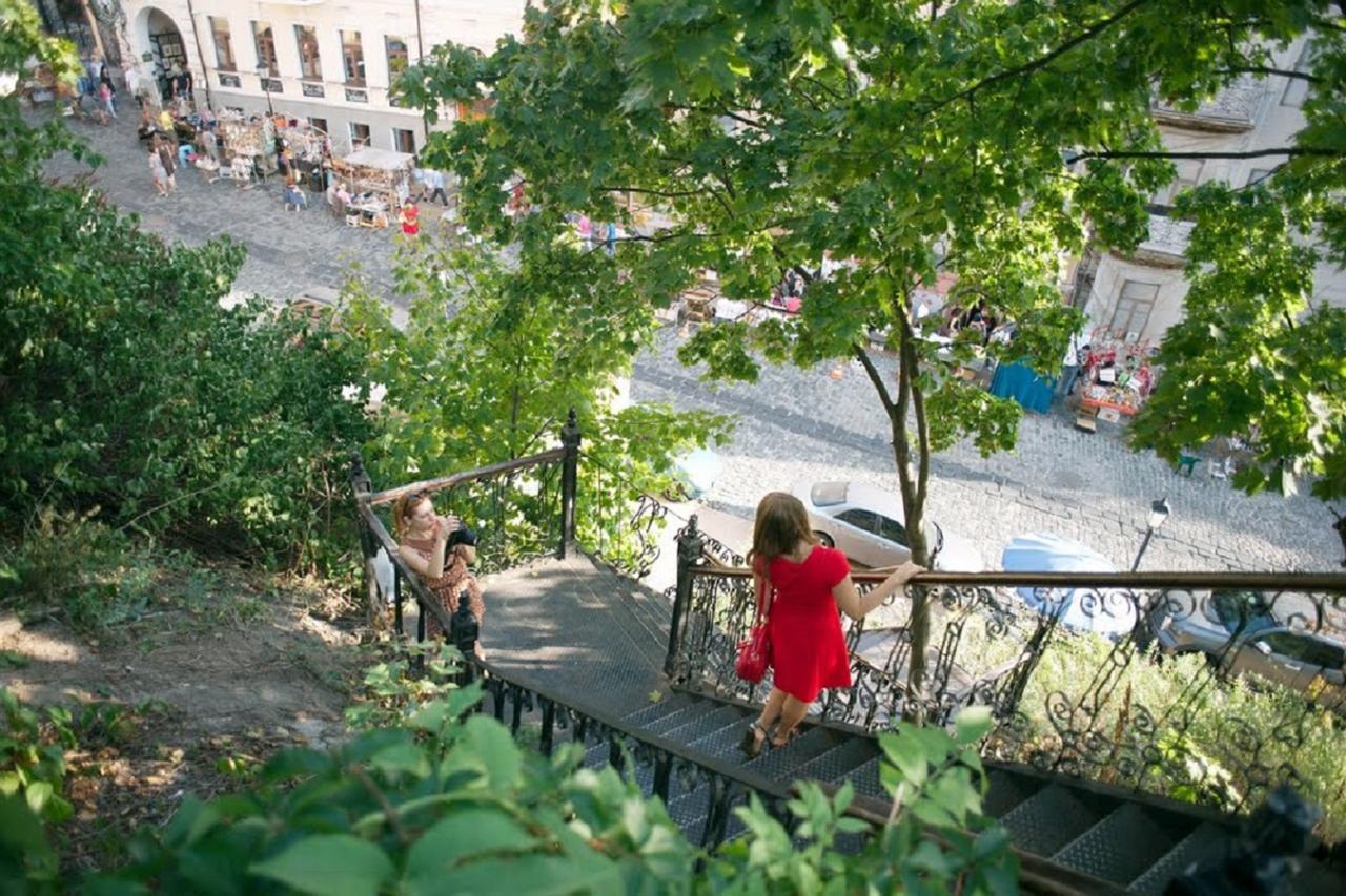 Apartment Podil Near Poschtova Square History Center *