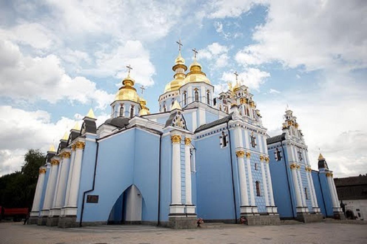 Podil Near Poschtova Square History Center Apartment